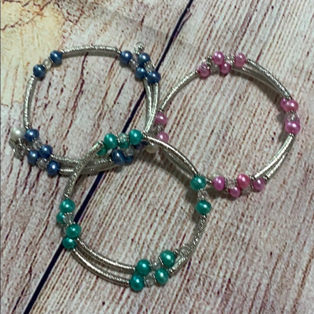 Vantel Pearls Wrist Candy!!